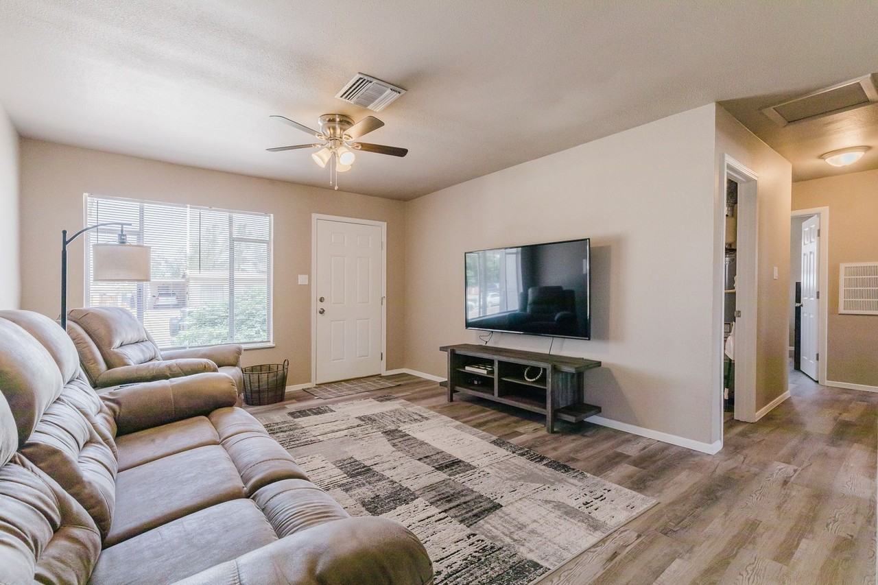 1304 Hendrix Ave - Photo 6 of 27