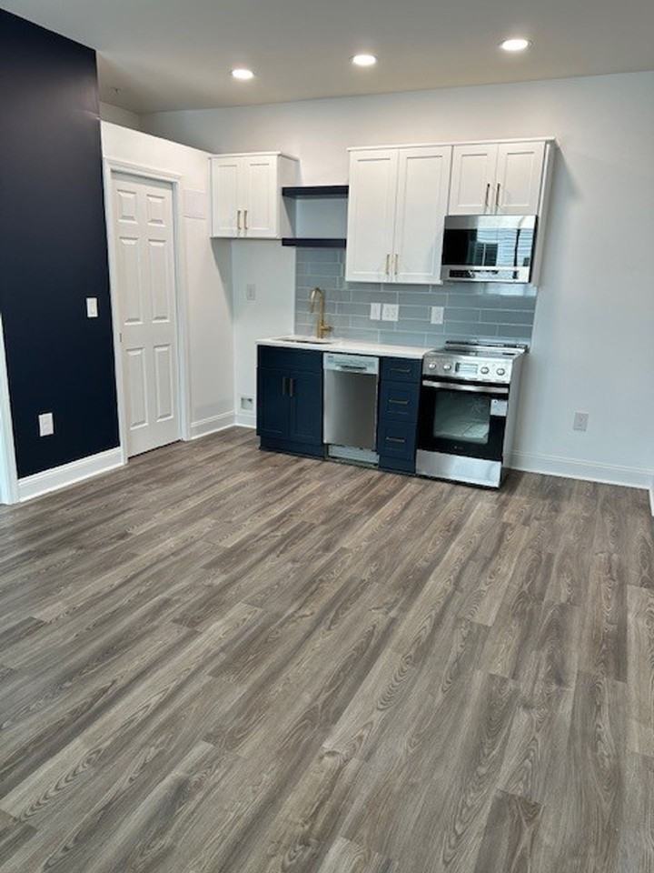 Cargo North - Photo 3 of 15