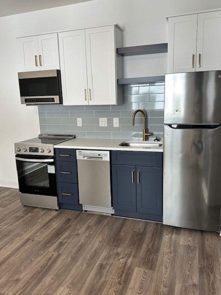 Cargo North - Photo 6 of 15