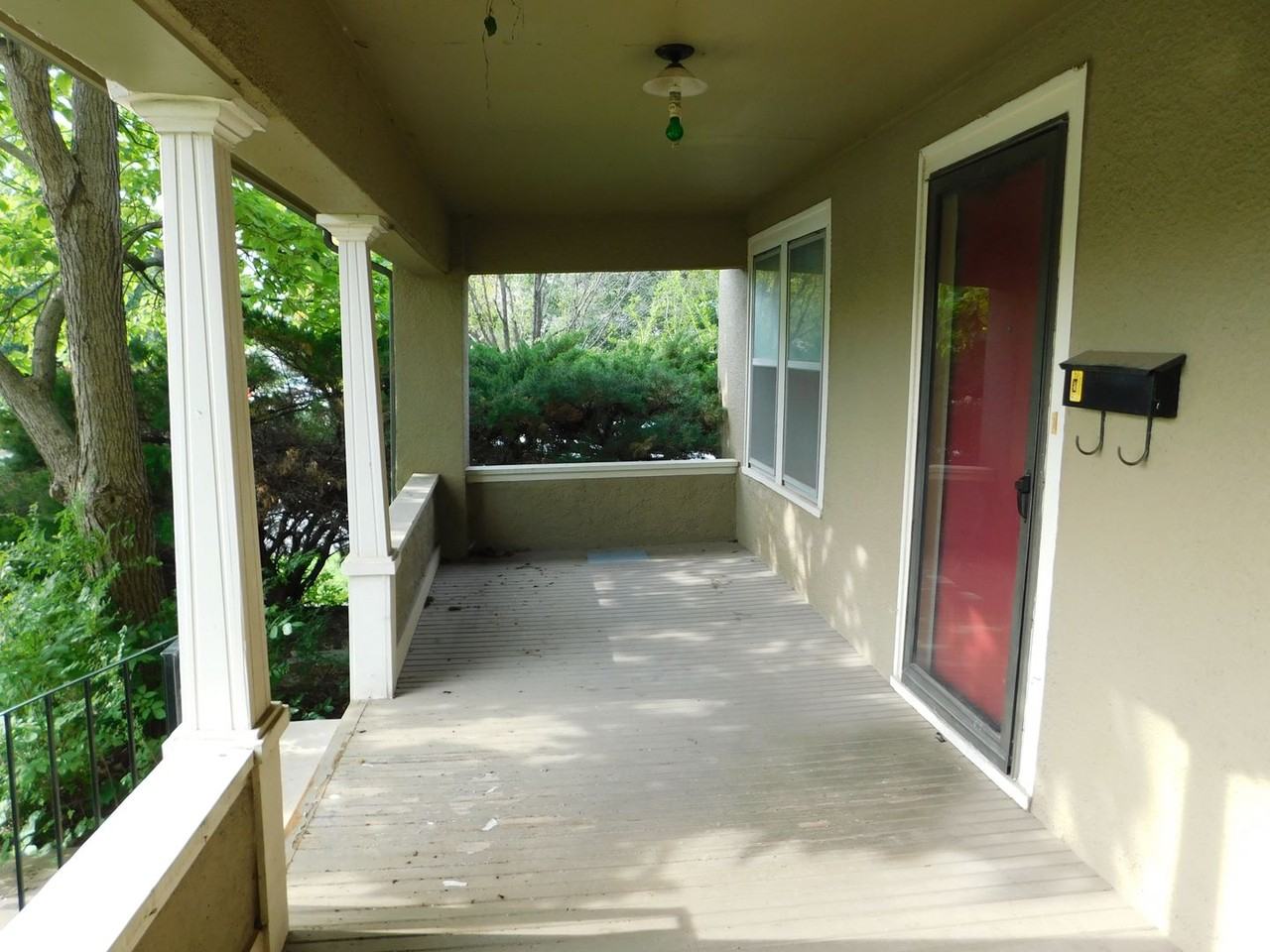 154 N Clifton Ave - Photo 3 of 18