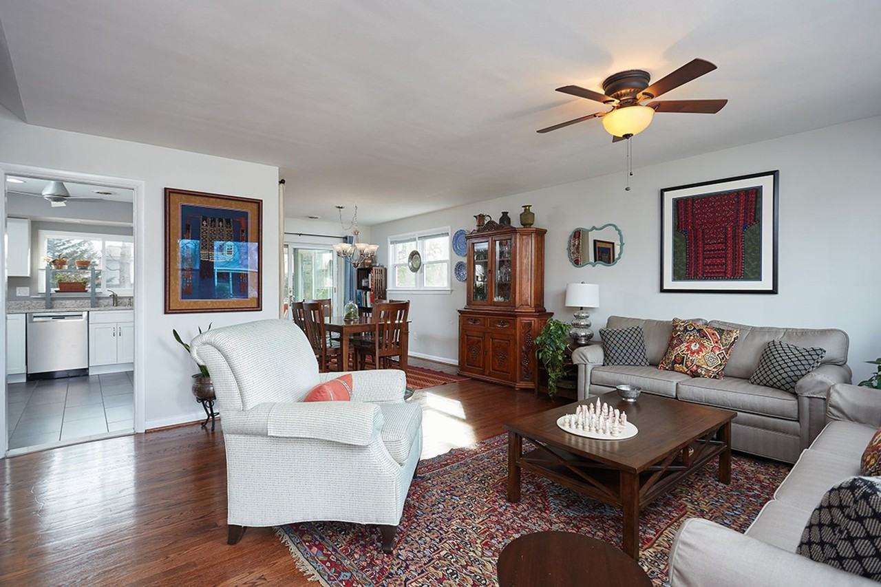 10405 Amherst Ave - Photo 2 of 32