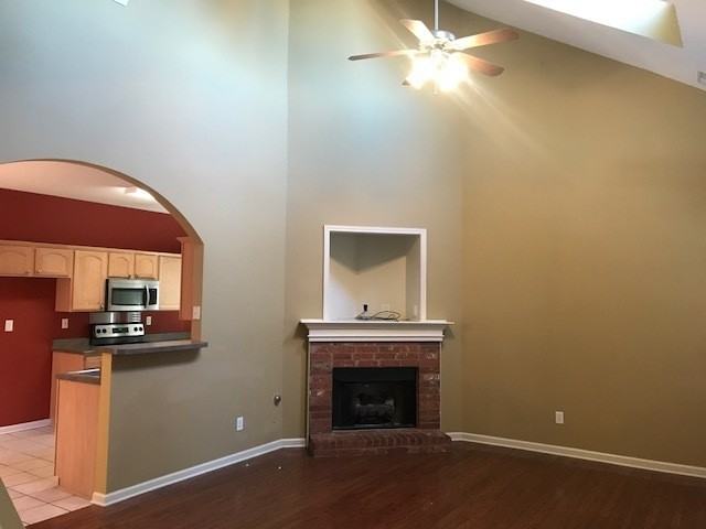 9085 Chimneyrock Blvd - Photo 3 of 11