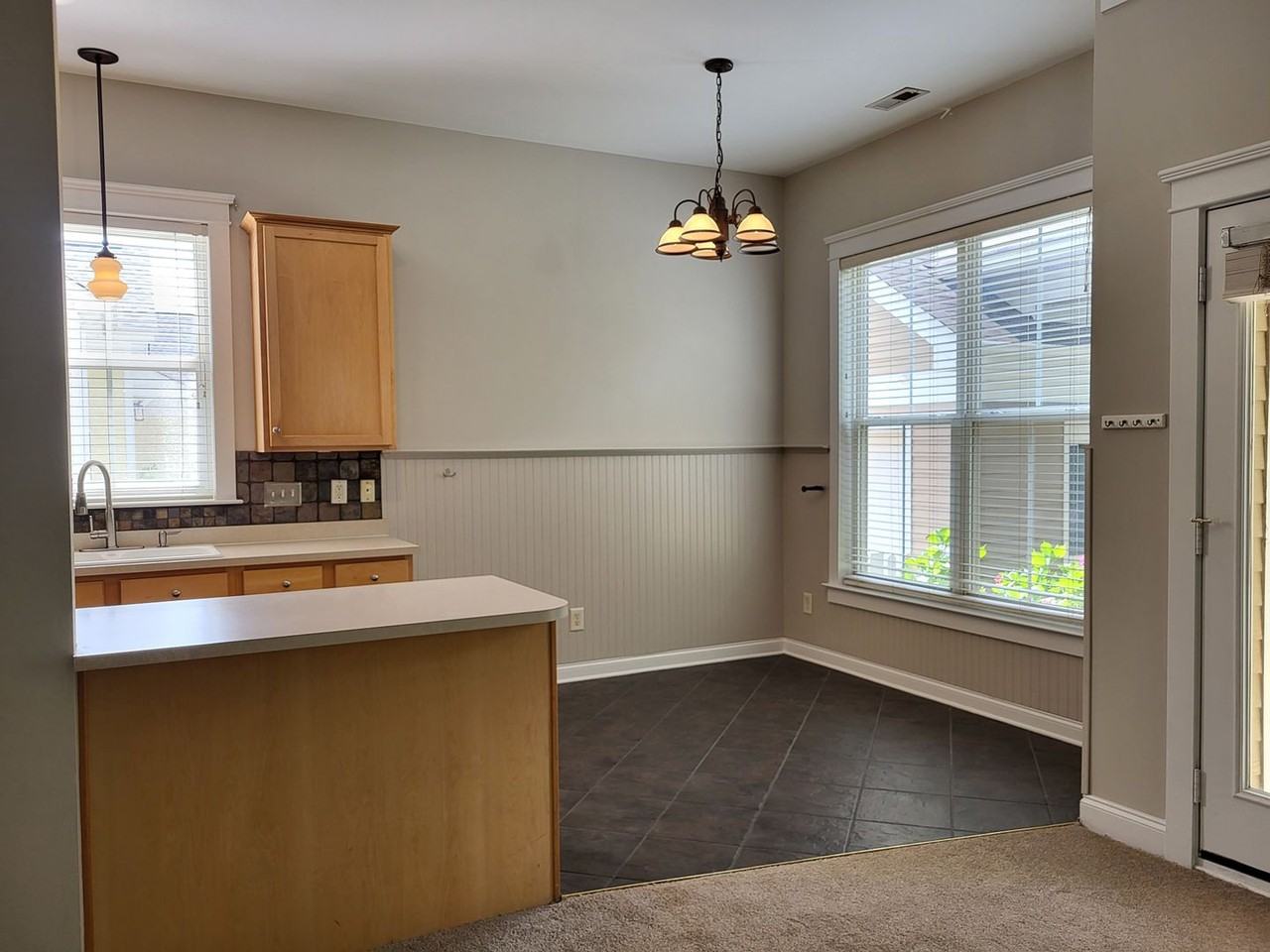 8129 Parkton Gate Dr - Photo 5 of 24