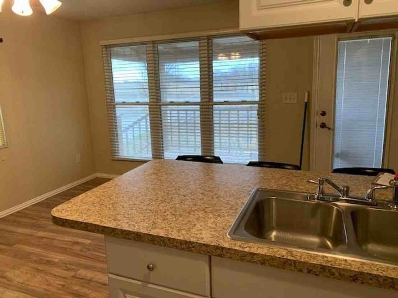 451 Country Club Rd - Photo 3 of 7