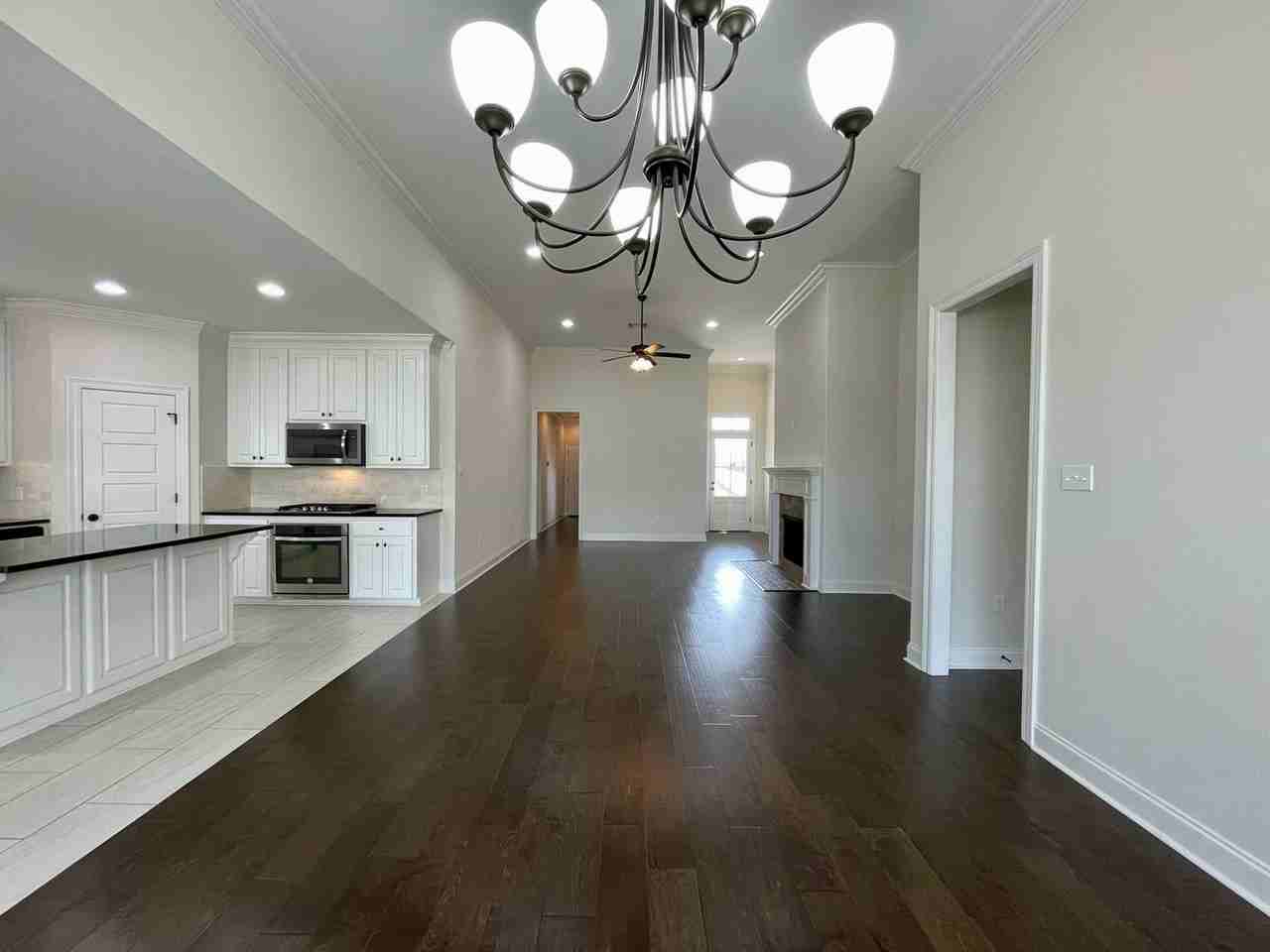 17229 Ledgestone Dr - Photo 4 of 17