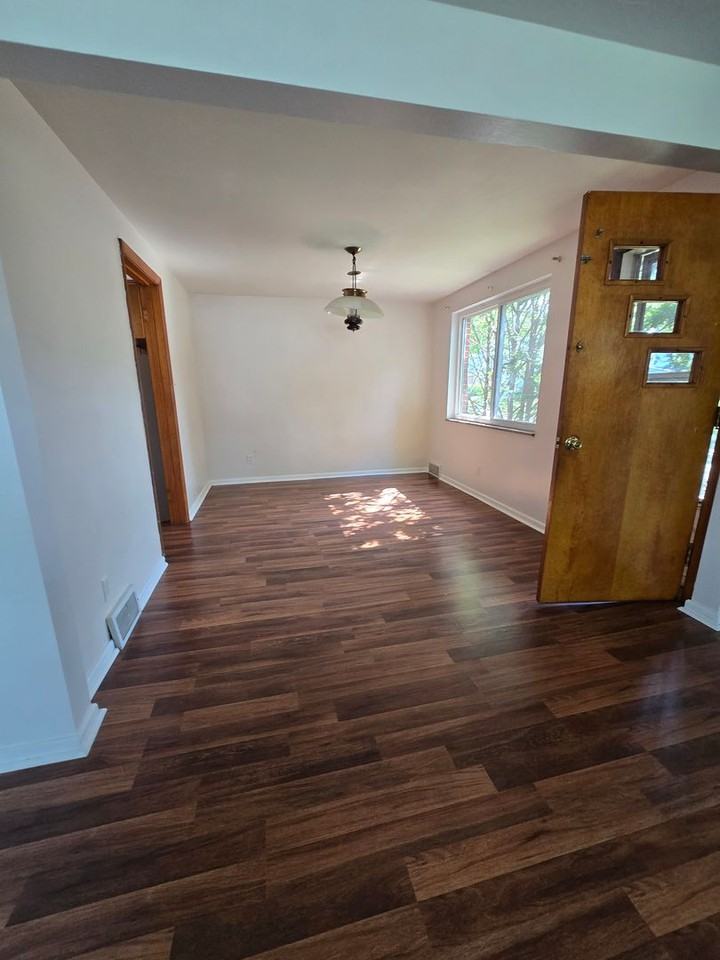 Center Ave - Photo 3 of 7