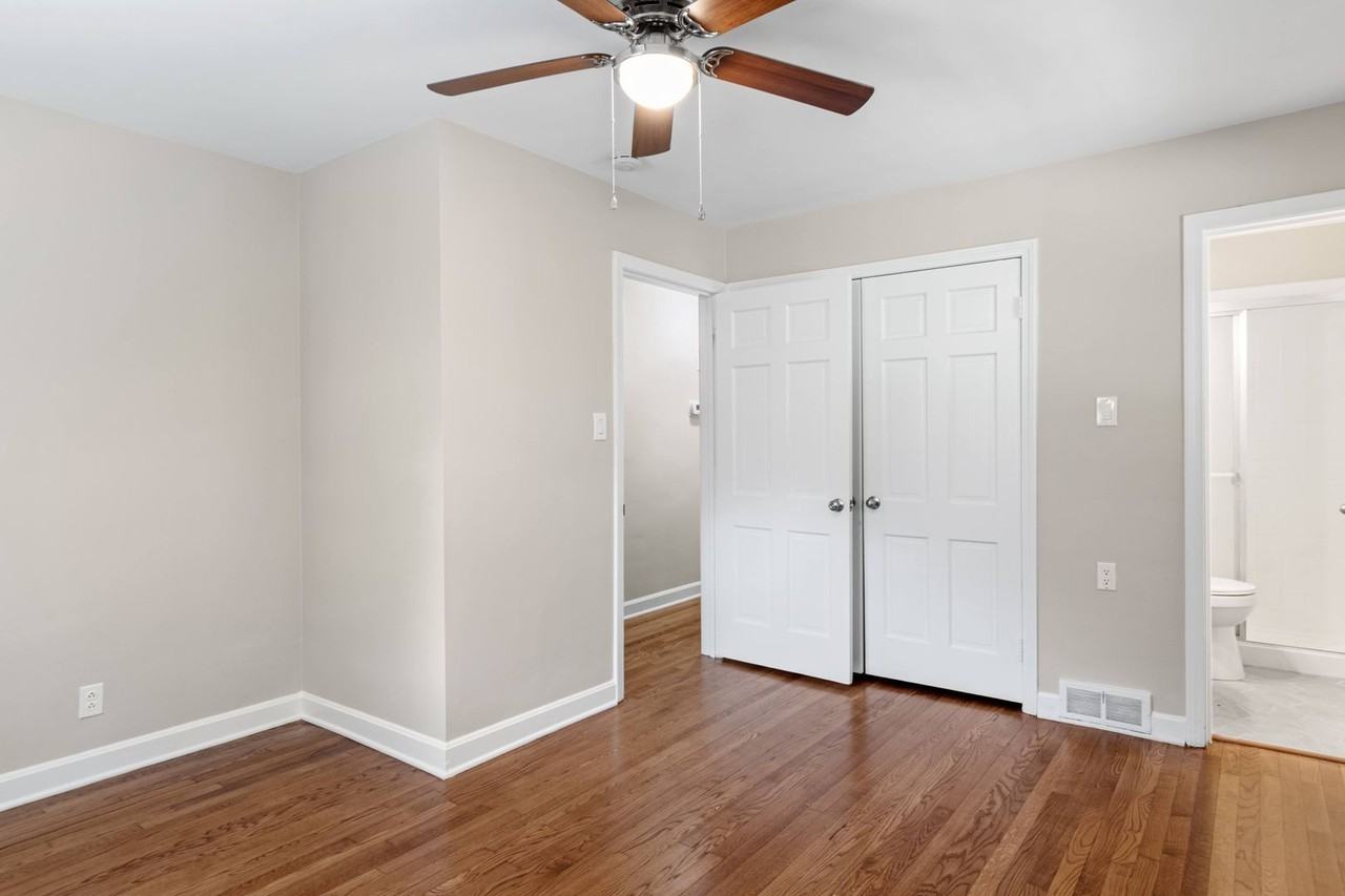 2343 Kaywood Ln - Photo 3 of 29