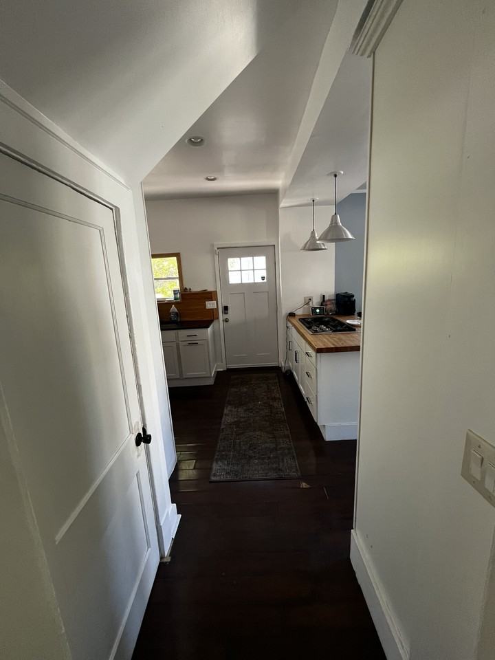 1034 Worden St Se #NA - Photo 5 of 14