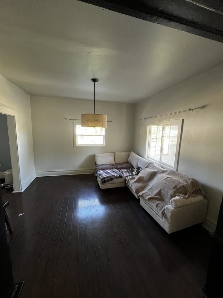 1034 Worden St Se #NA - Photo 6 of 14