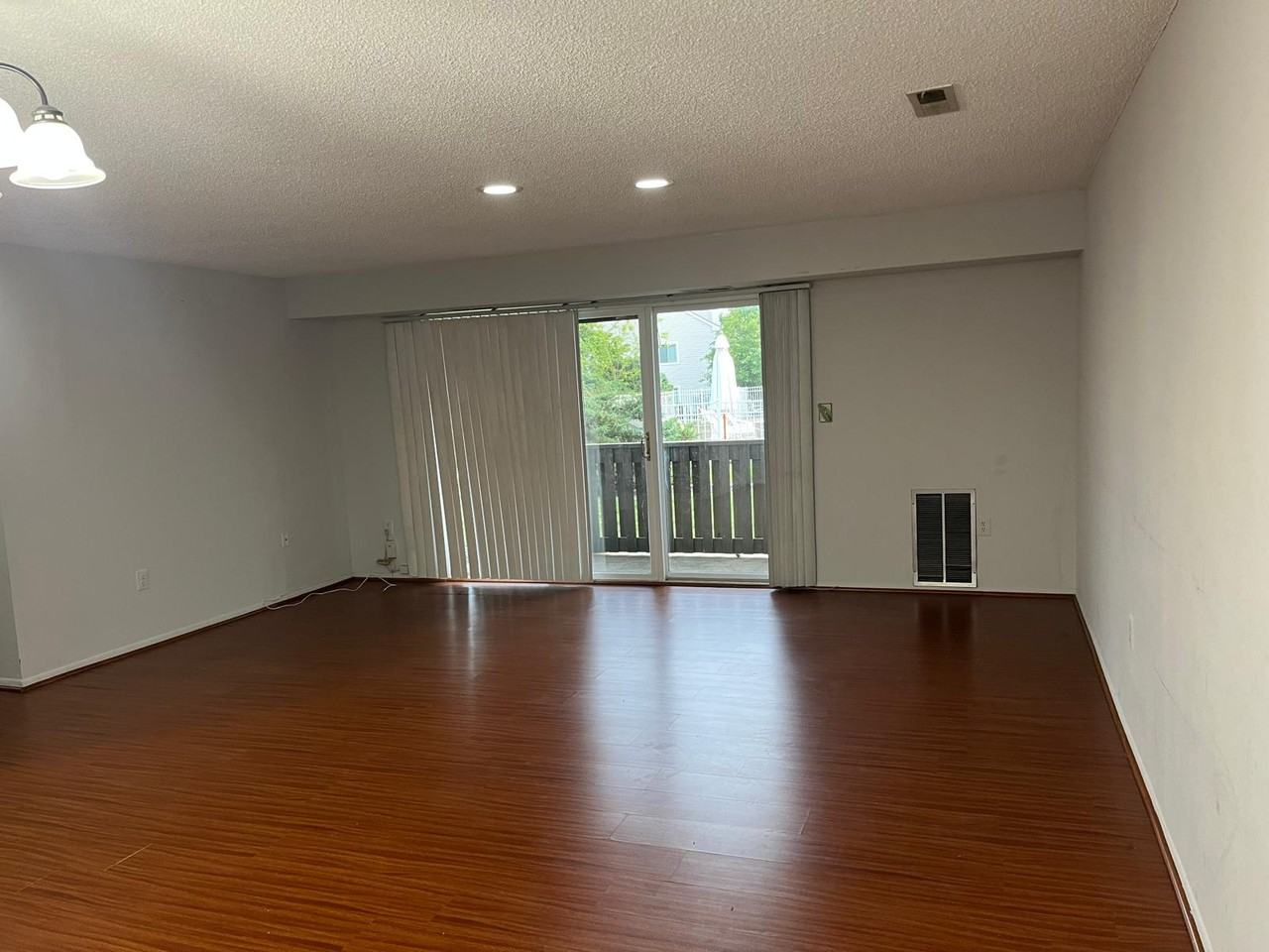 2403 Aspen Dr - Photo 2 of 8