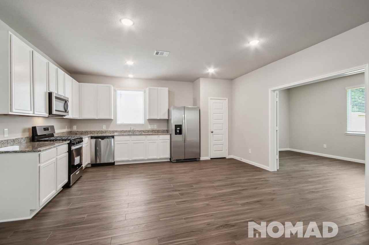 1401 Mount Blanc Path - Photo 6 of 27