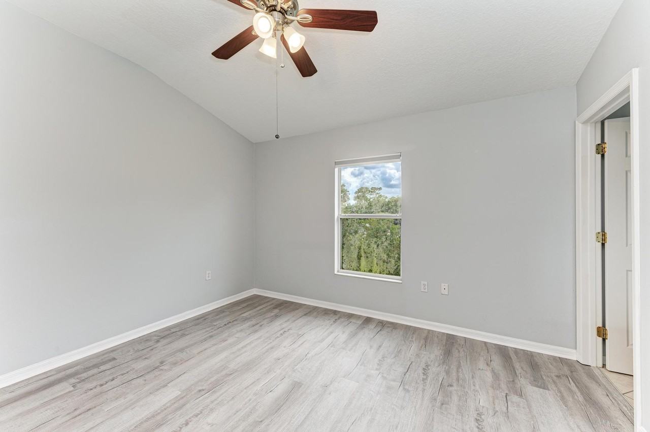 6218 Flagfish Ct #102 - Photo 7 of 27