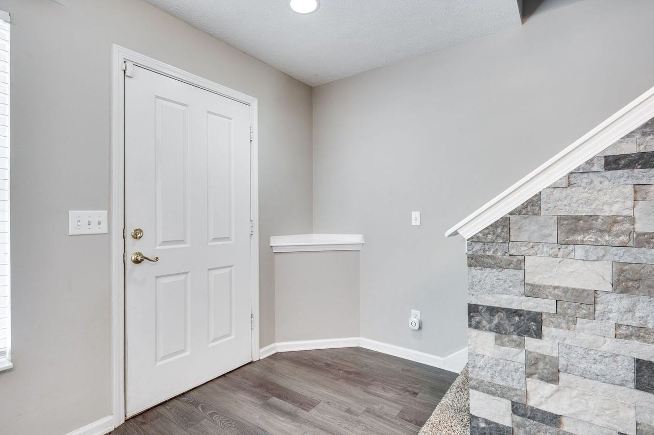 209 Shadow Glen Dr - Photo 6 of 33
