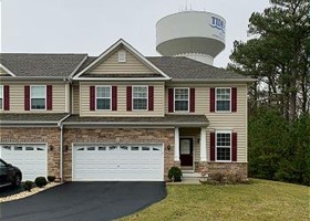 featured image of 17667 Gate Dr