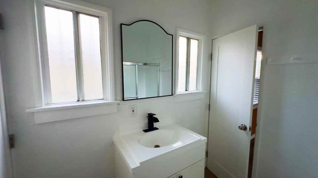 4873 Ascot Ave #NA - Photo 2 of 10