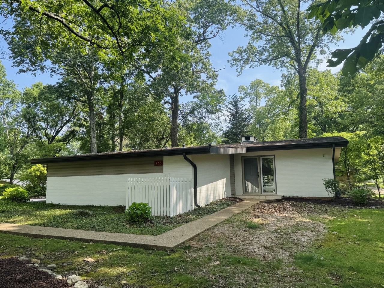 203 Hathaway Dr #NA - Photo 2 of 19