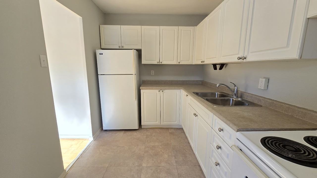 98 Holgate Street #306 - Photo 5 of 15