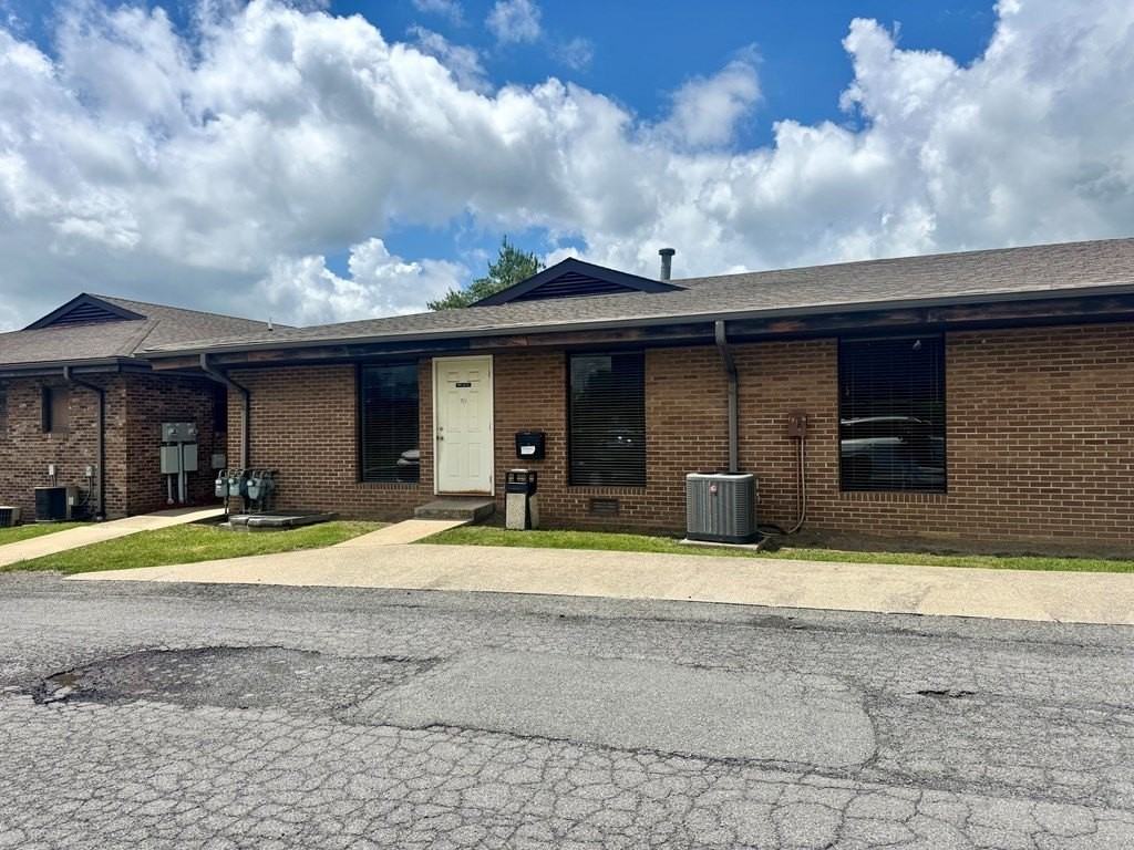 250 George St - Photo 4 of 50