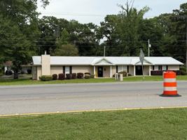 featured image of 3306 Ross Clark Cir