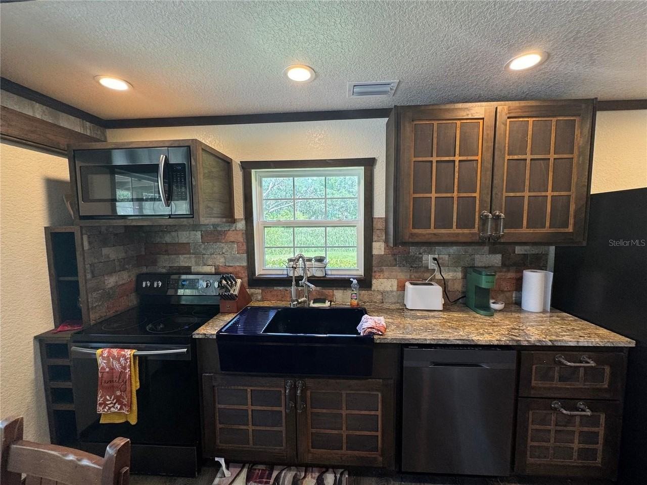 15455 Nw 100th Avenue Rd - Photo 4 of 16