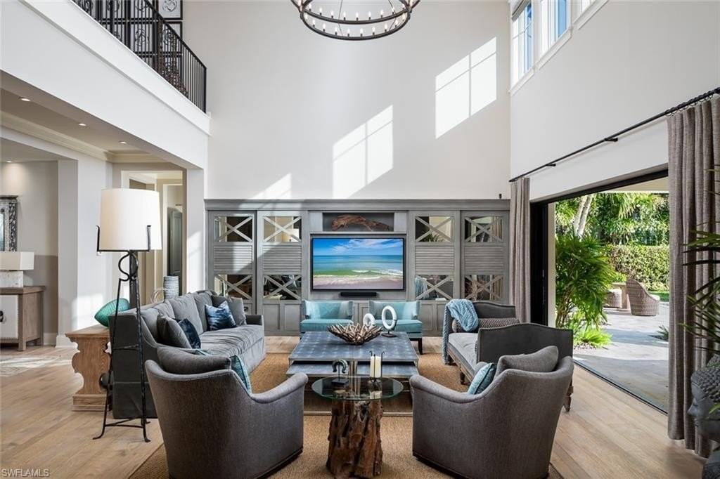 3170 Crayton Road - Photo 5 of 50