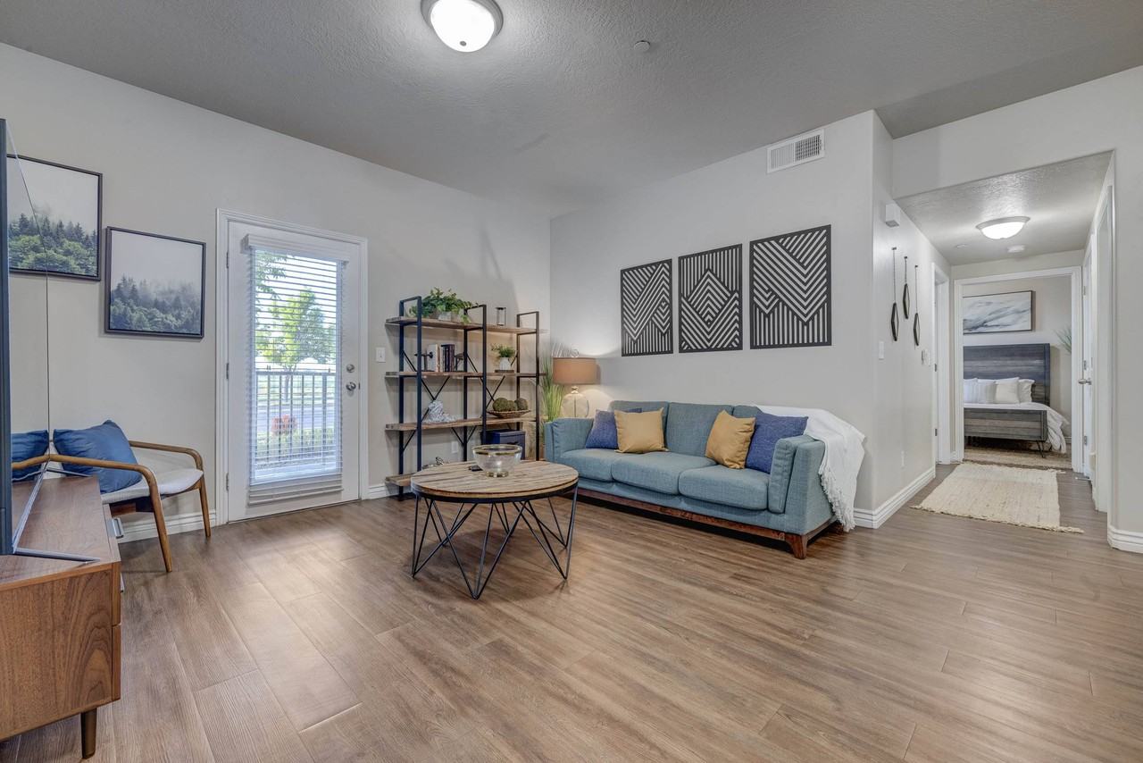 Pinnacle Highbury - Photo 3 of 32