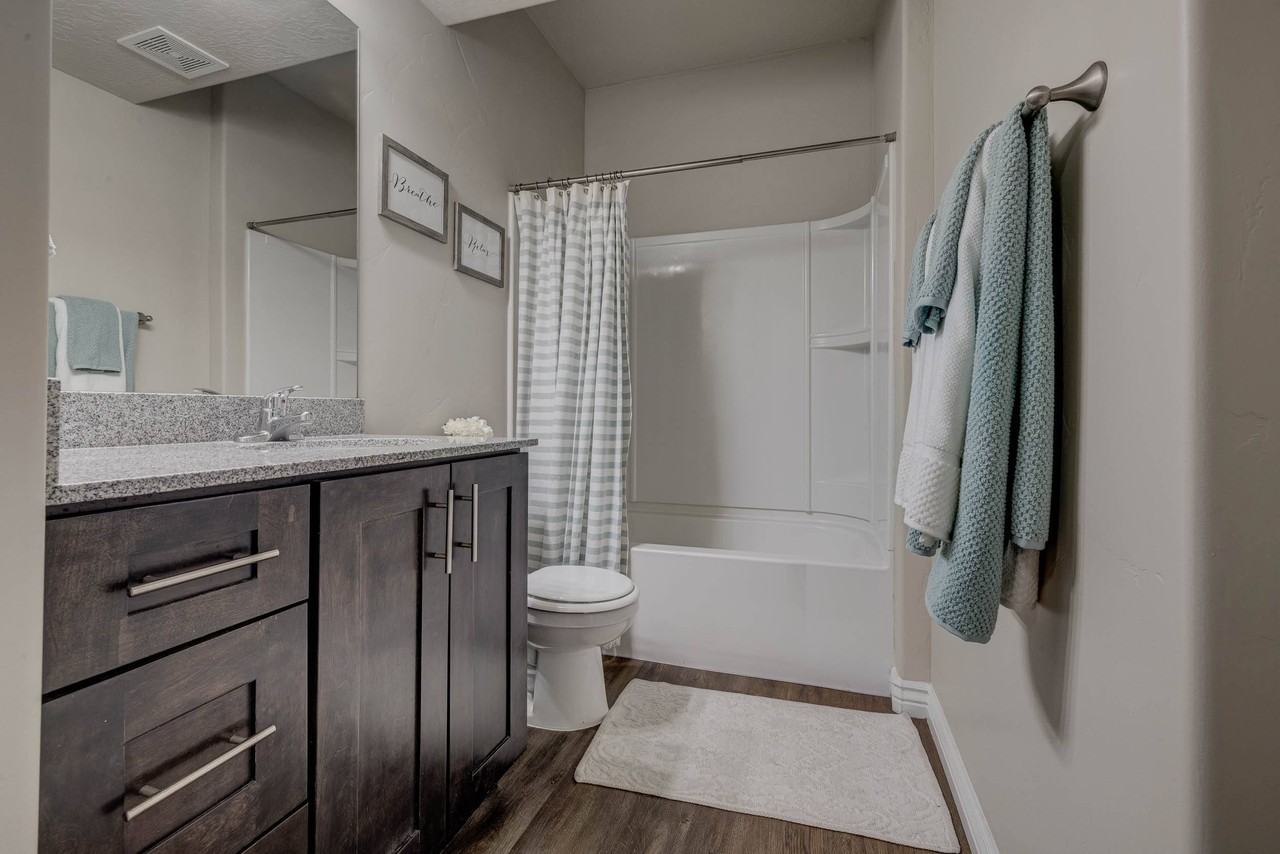 Pinnacle Highbury - Photo 5 of 32