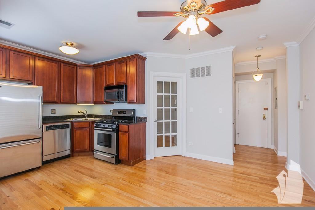 628 W Roscoe St #634-1S - Photo 7 of 8