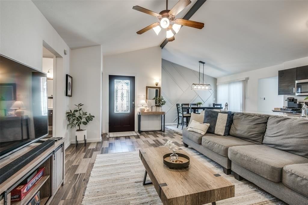 4448 Chapman St - Photo 3 of 12