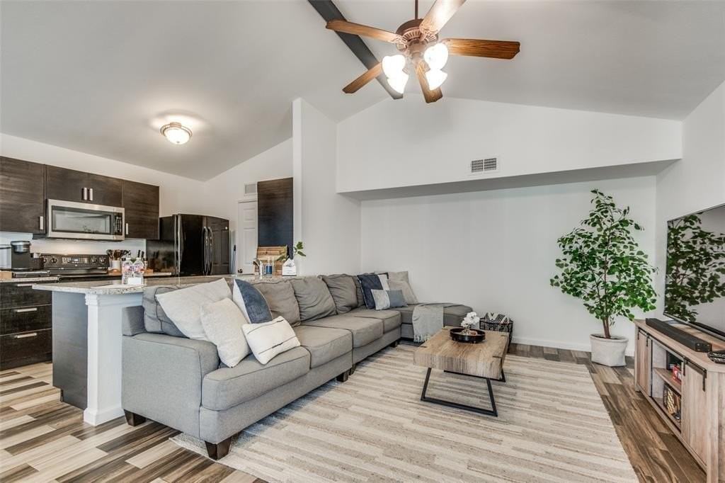 4448 Chapman St - Photo 4 of 12