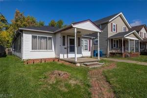 featured image of 1020 W 19th St