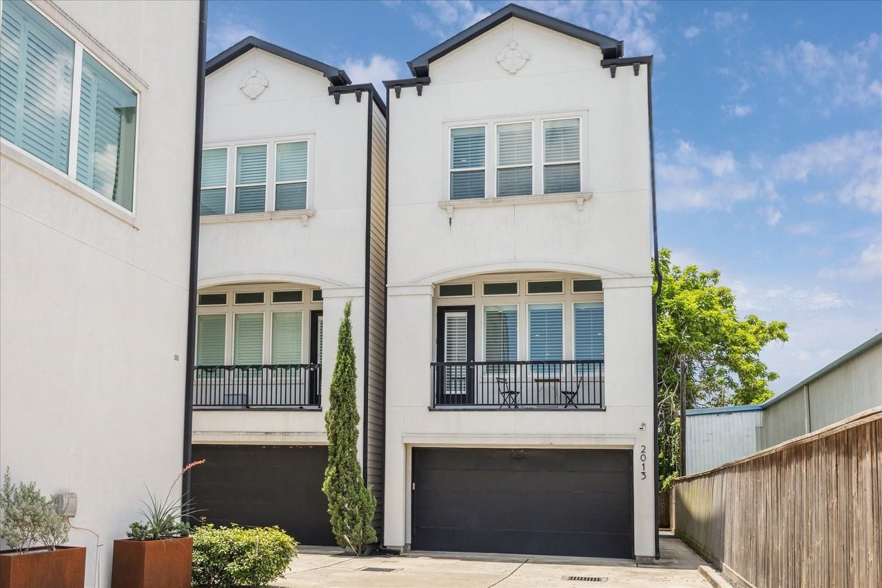 2013 Hickory St - Photo 2 of 25