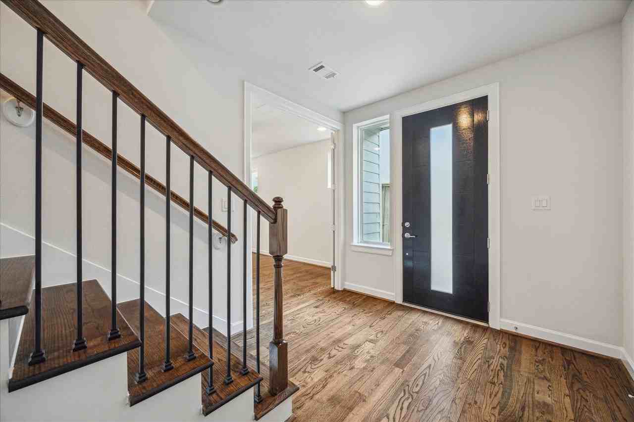 2013 Hickory St - Photo 4 of 25