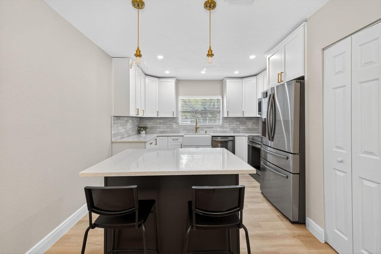 N 14th St - Photo 3 of 16