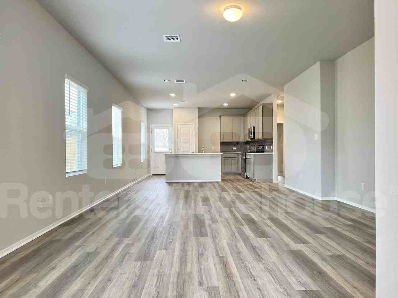 13 Bent Trail Ln - Photo 3 of 22