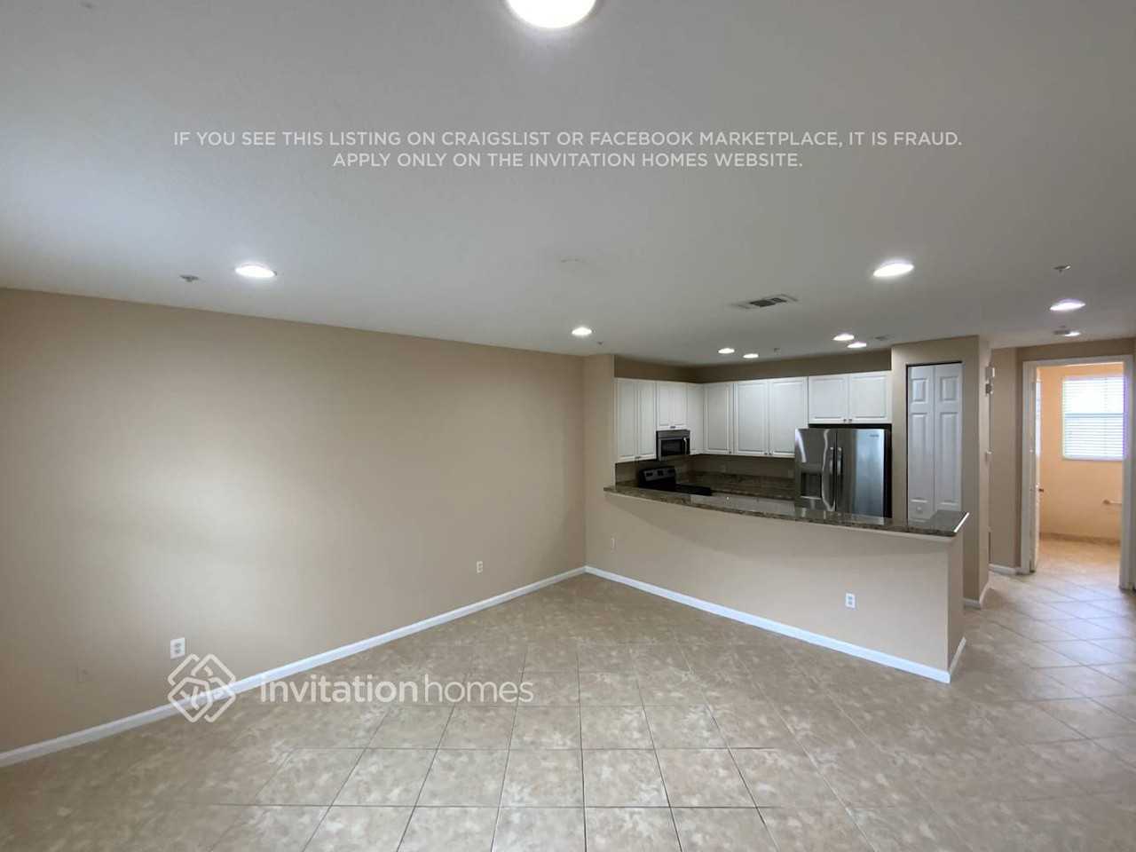 1365 Piazza Pitti - Photo 3 of 15