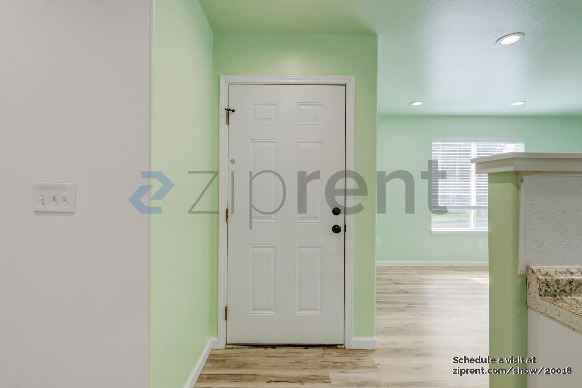 1035 W Railroad Ave - Photo 2 of 22