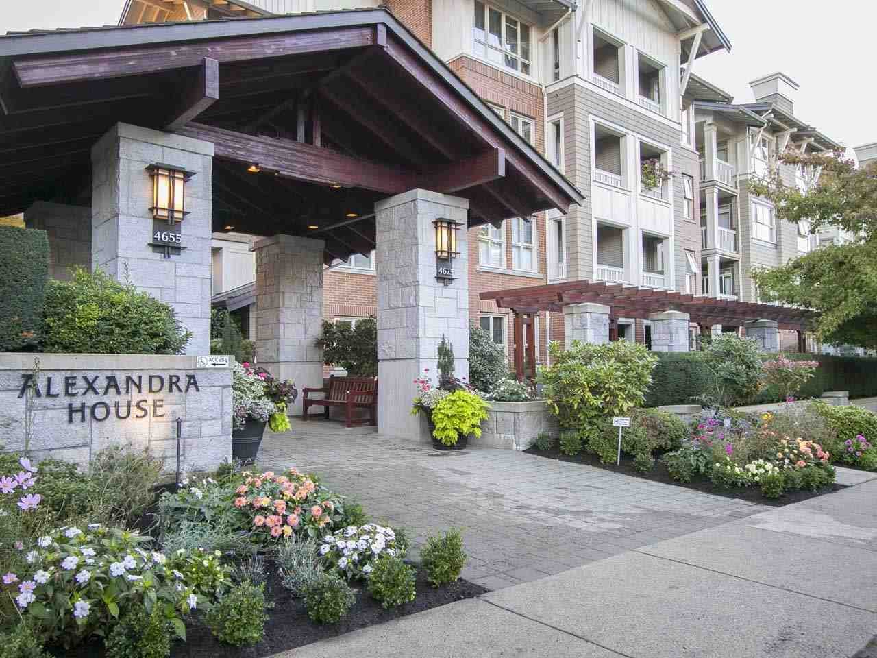 4655 Valley Dr - Photo 2 of 18