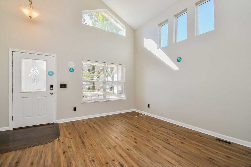 4617 Bali Ct - Photo 5 of 17