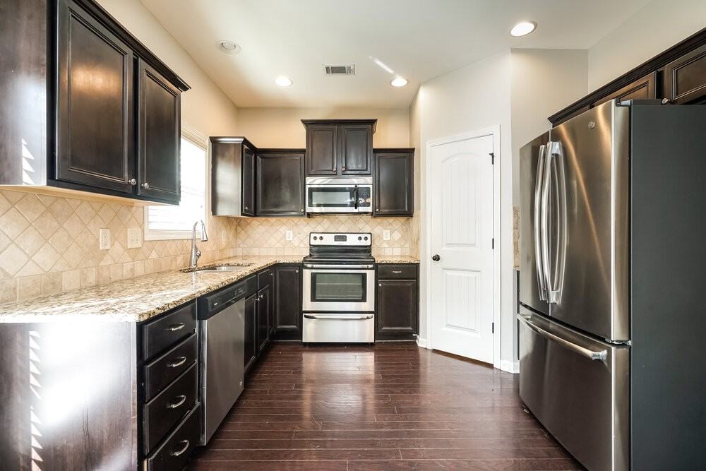 377 Cliffhaven Cir - Photo 6 of 17