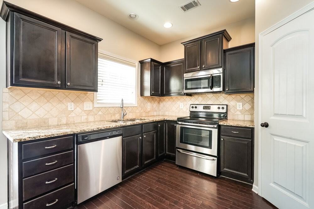 377 Cliffhaven Cir - Photo 7 of 17