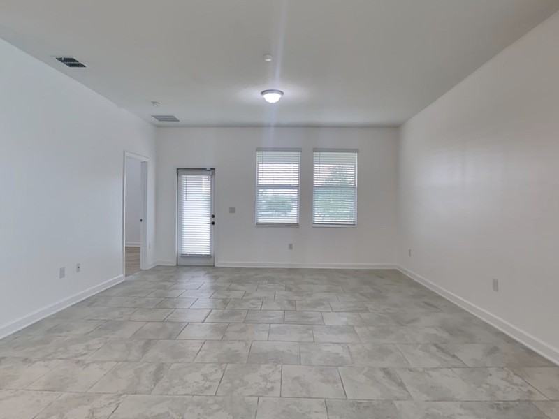 1609 Sourwood Dr - Photo 4 of 20