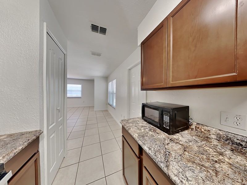 3071 Willow Bend Blvd - Photo 3 of 17