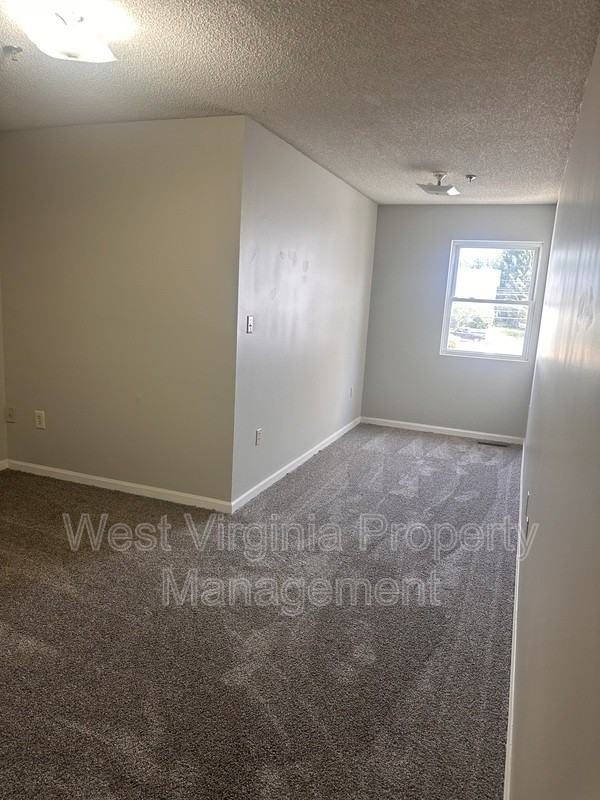 104 N 8th St #208 - Photo 7 of 9