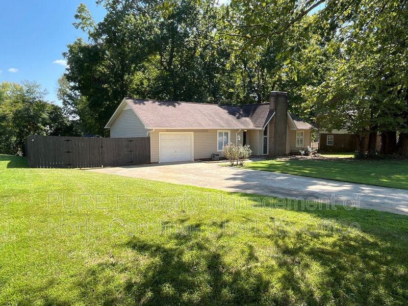 1226 Grace Meadow Dr - Photo 3 of 20