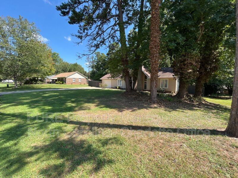 1226 Grace Meadow Dr - Photo 4 of 20
