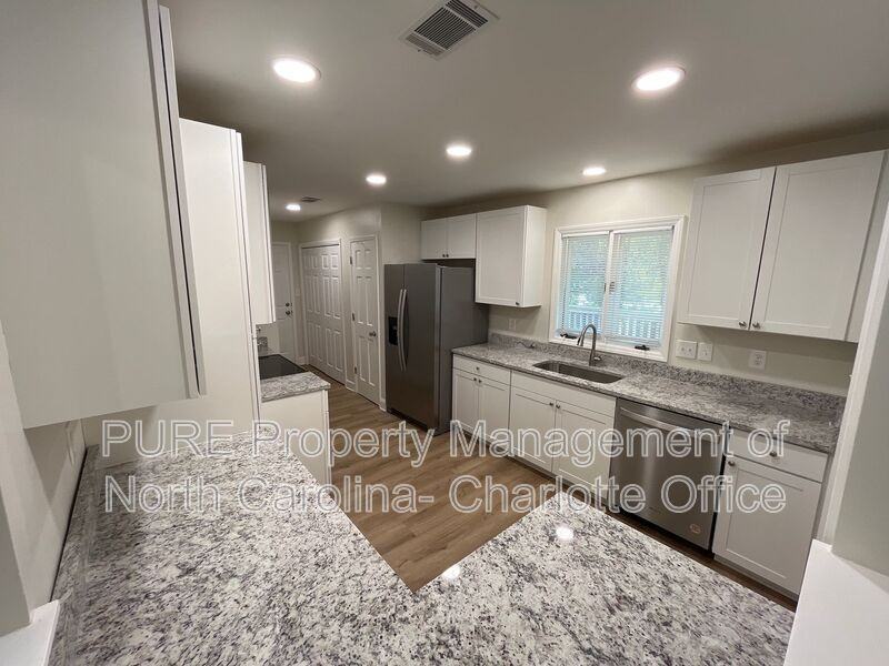 1226 Grace Meadow Dr - Photo 7 of 20