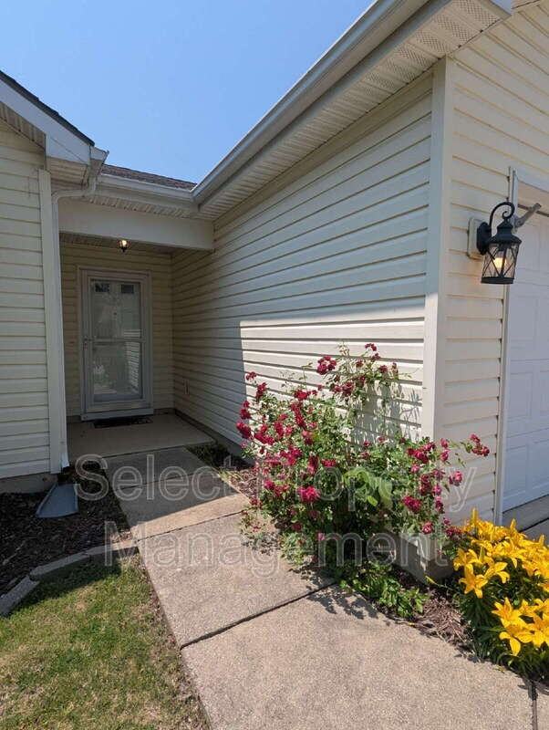 7308 Tayside Trl - Photo 3 of 23