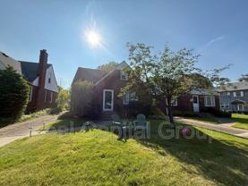 226 Capen Blvd - Photo 1 of 1