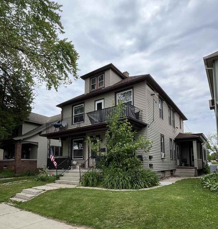 1561 N 15th St - Photo 2 of 2
